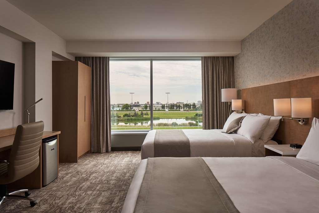 Great Canadian Casino Resort Toronto Brampton Room photo